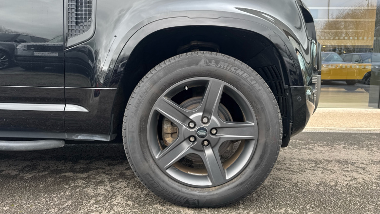 Land Rover Defender 3.0 D250 X-Dynamic SE 90 3dr Auto Diesel Estate